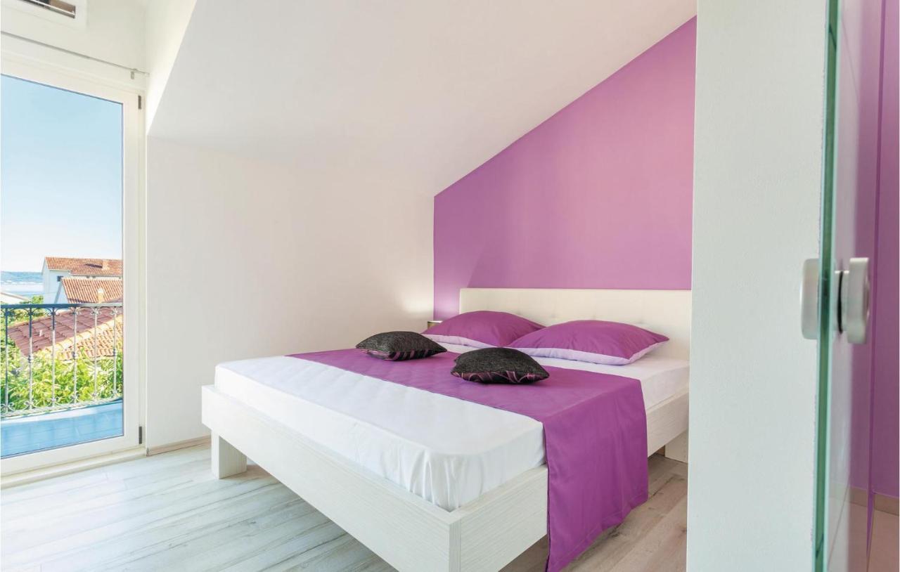 Lovely Apartment In Kastel Stafilic With Jacuzzi Kaštela Eksteriør bilde